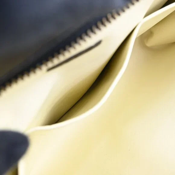 AUTHENTIC CHANEL Matelasse Black Leather Pouch Bag bsj797-121225 - Picture 16 of 16